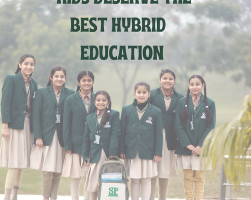 Online education v/s traditional classroom – what’s better? SP Smart Hybrid Schooling System is the best system